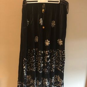 Black Skirt